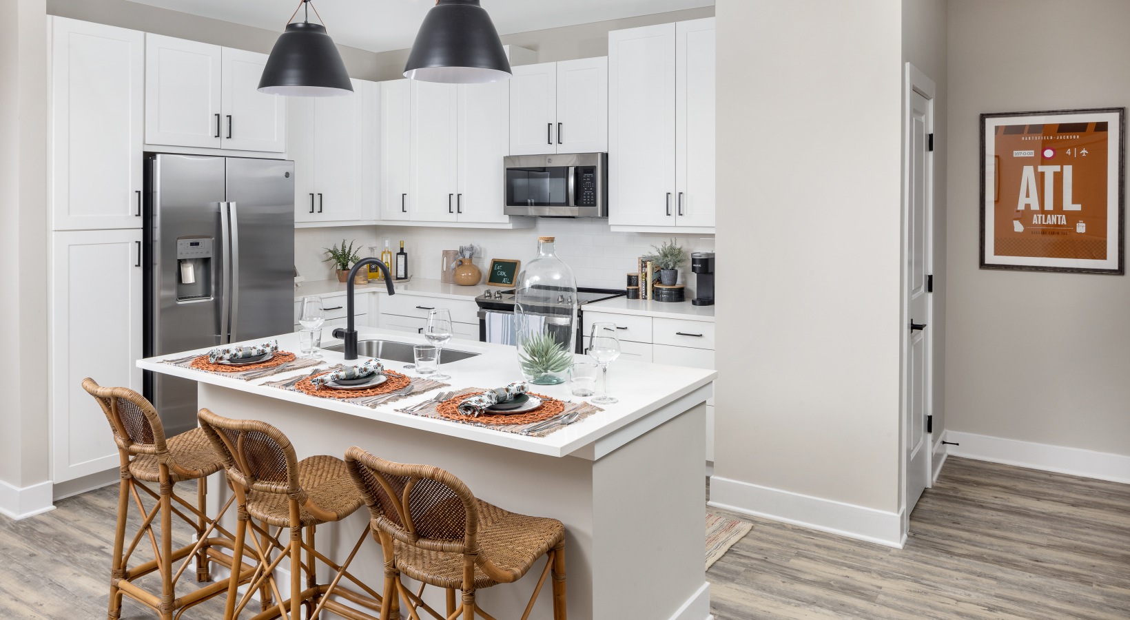 Broadstone_UpperWestside_2022_Unit_LVT_Backsplash